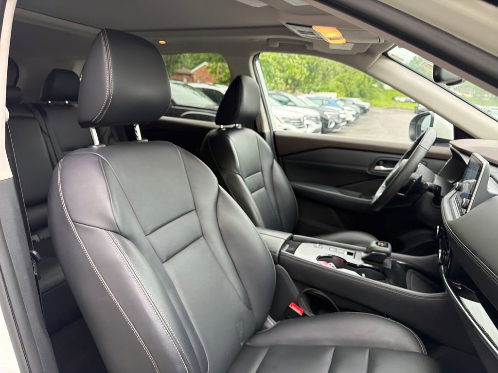 Used 2023 Nissan Rogue SL FWD image 50