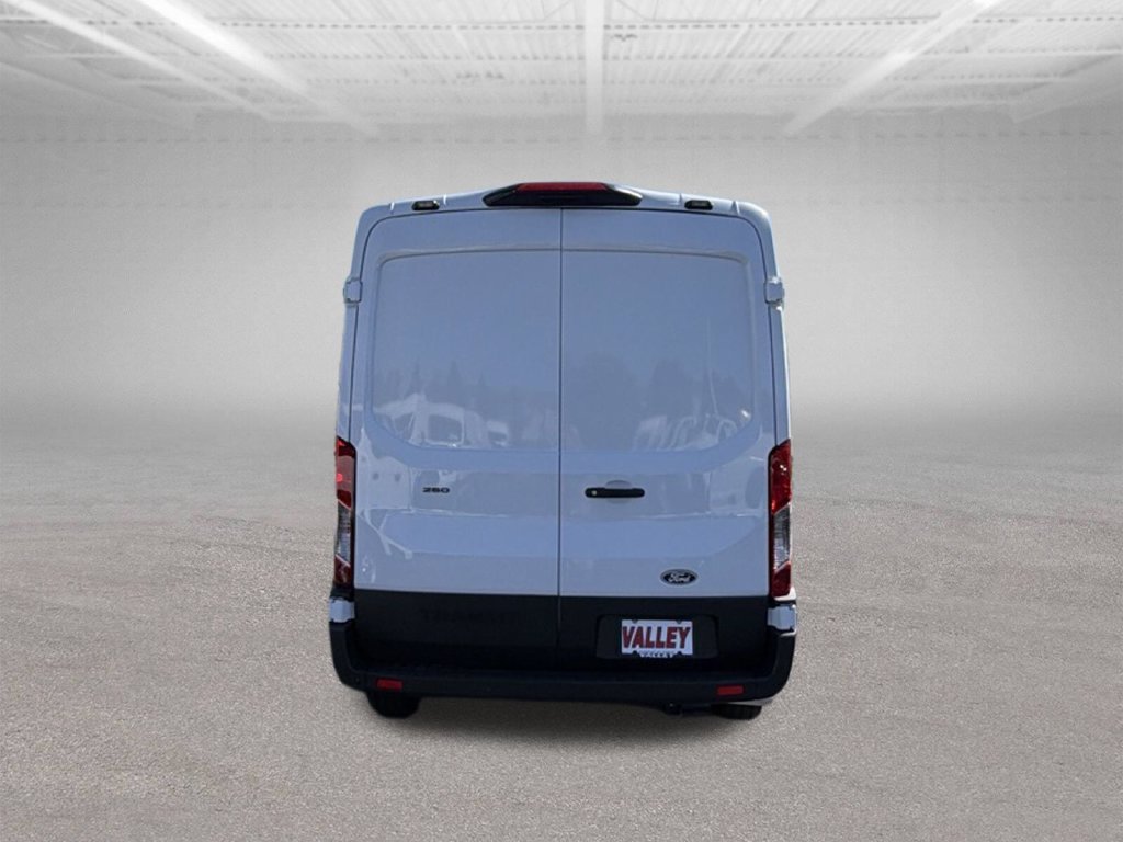 New 2027 Ford Transit 250 148 Medium Roof w/ Load Area Protection Package RWD image 8
