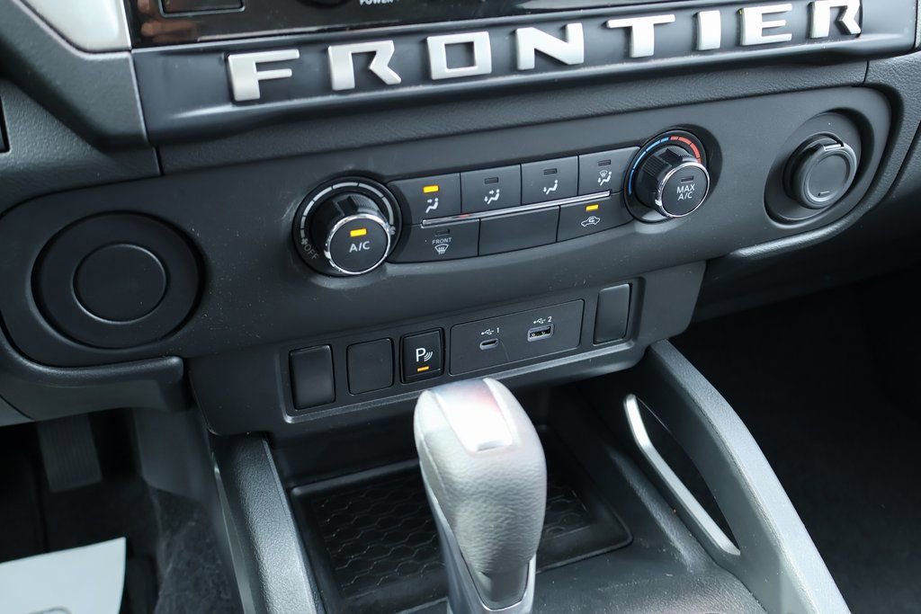 Certified 2025 Nissan Frontier SV image 14