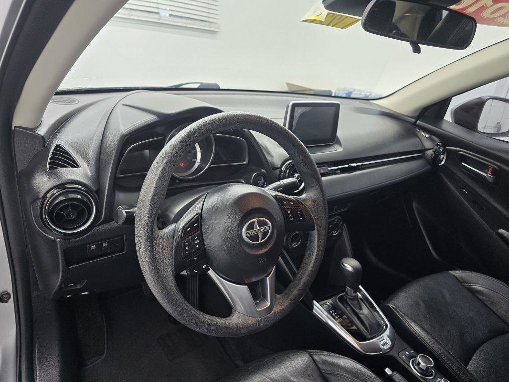 Used 2016 Scion iA FWD image 12