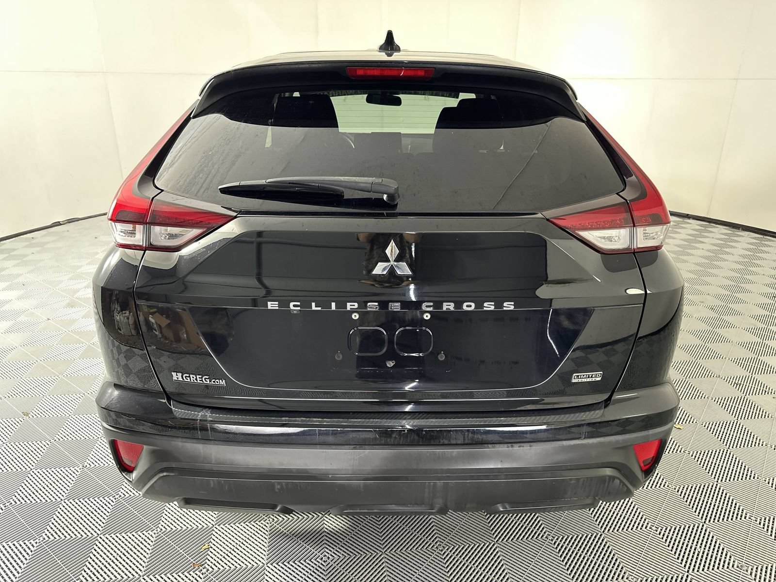 Used 2022 Mitsubishi Eclipse Cross LE AWD/4WD image 7