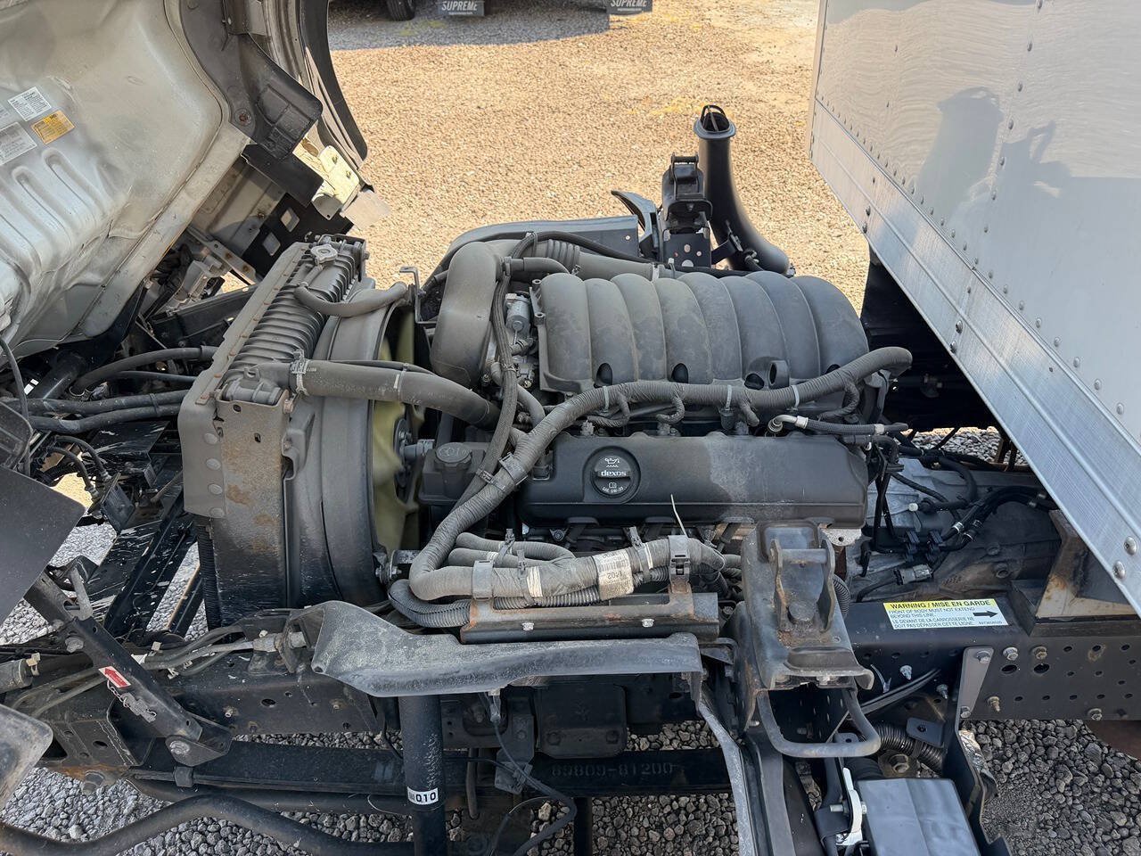 Used 2021 Isuzu NPR RWD image 21
