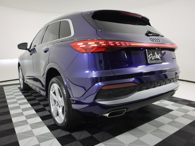 Certified 2025 Audi Q5 Premium w/ Premium Plus AWD/4WD image 3