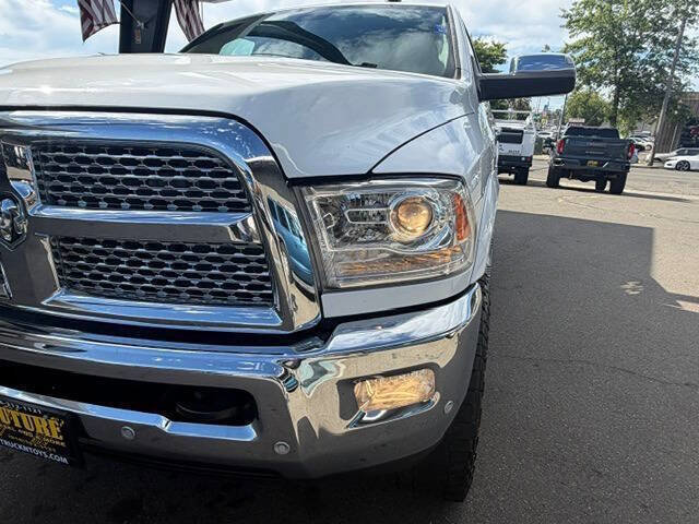 Used 2017 RAM 2500 Laramie AWD/4WD image 9