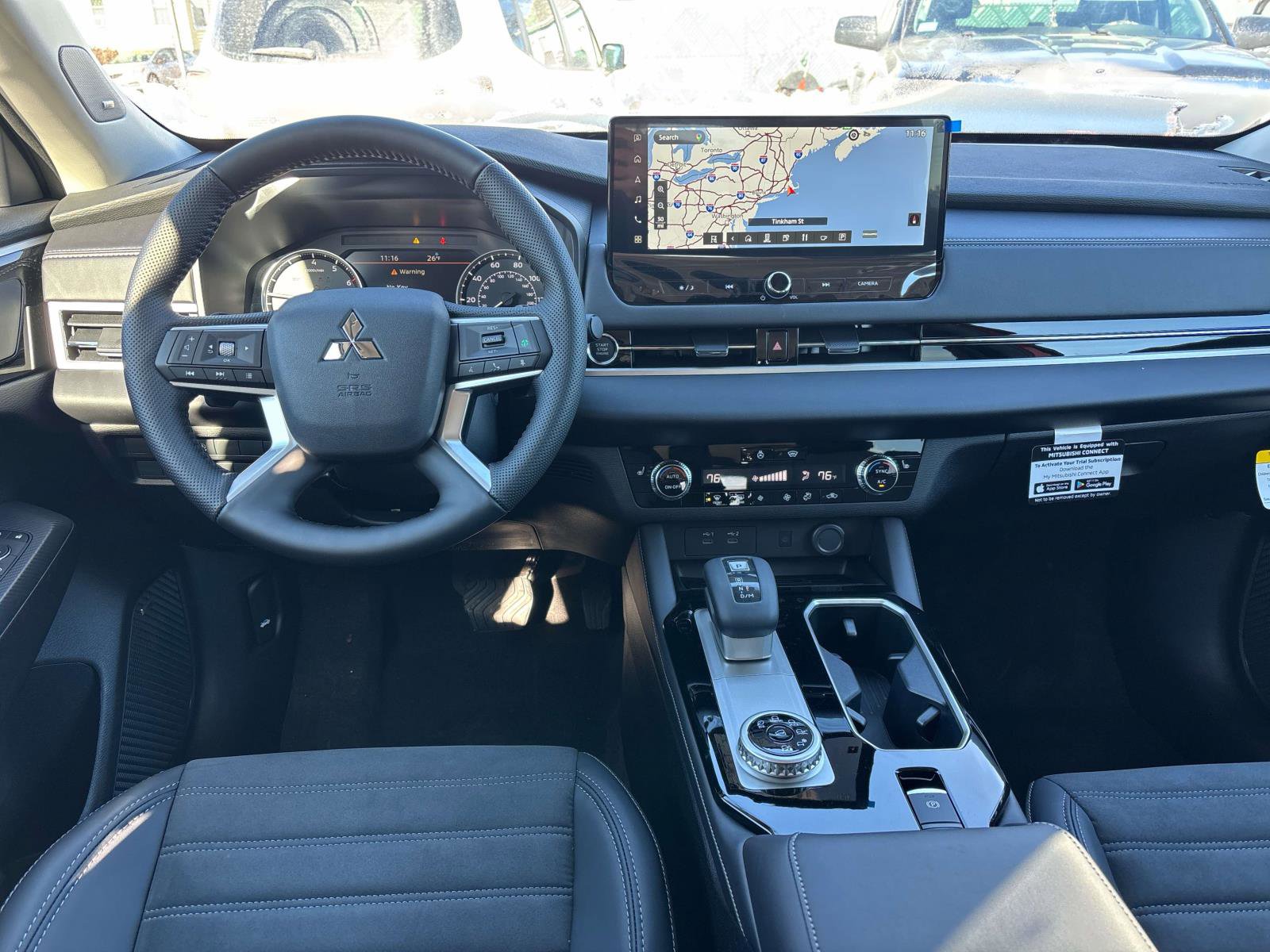 New 2026 Mitsubishi Outlander SE image 7