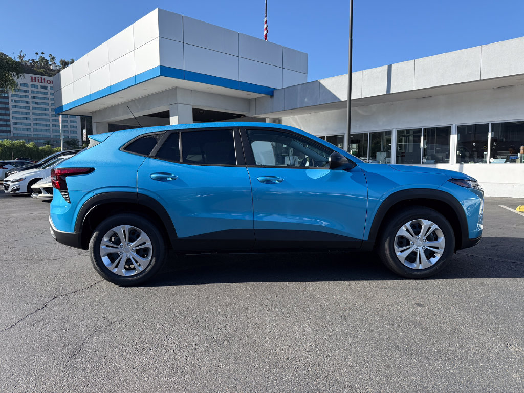 New 2026 Chevrolet Trax LS FWD image 5