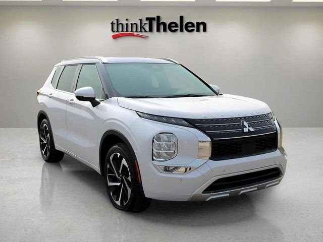 Used 2024 Mitsubishi Outlander SEL image 1