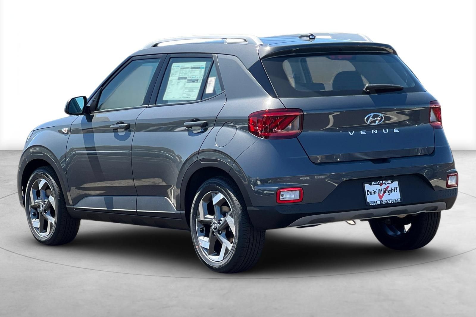 New 2026 Hyundai Venue SEL FWD image 4