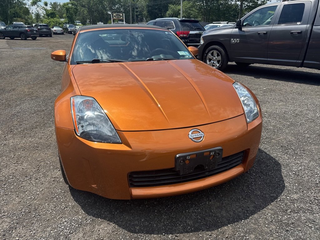 Used 2005 Nissan 350Z Touring image 4