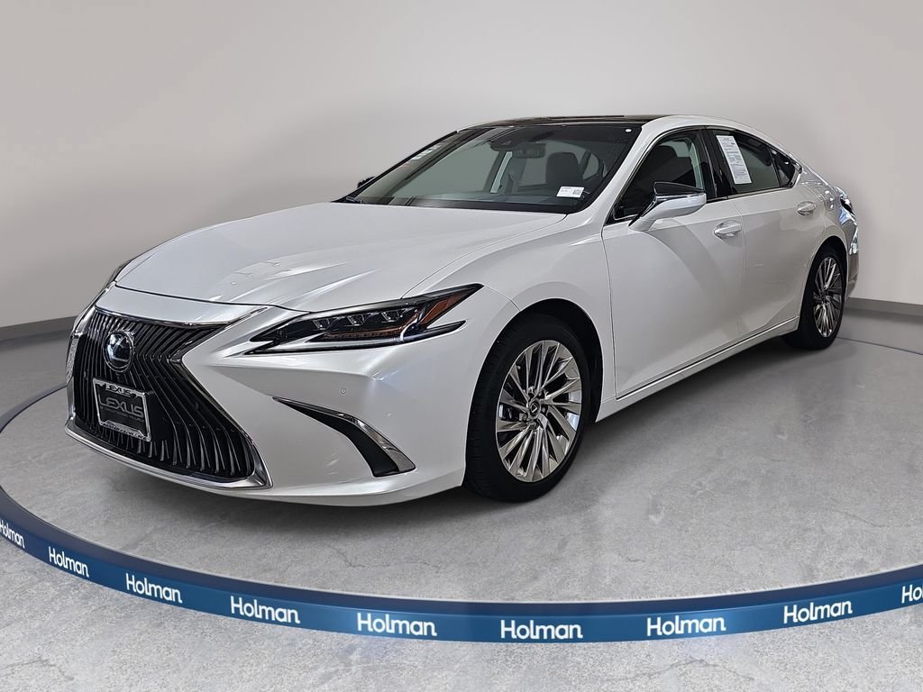 Used 2020 Lexus ES 350 Ultra Luxury w/ Accessory Package 2