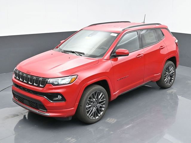Used 2024 Jeep Compass Limited image 29