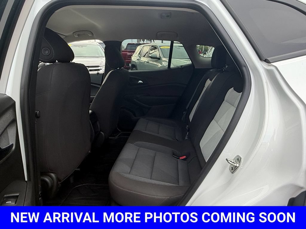 Used 2024 Chevrolet Trax LS FWD image 10