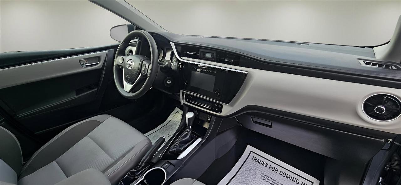 Used 2019 Toyota Corolla LE FWD image 29