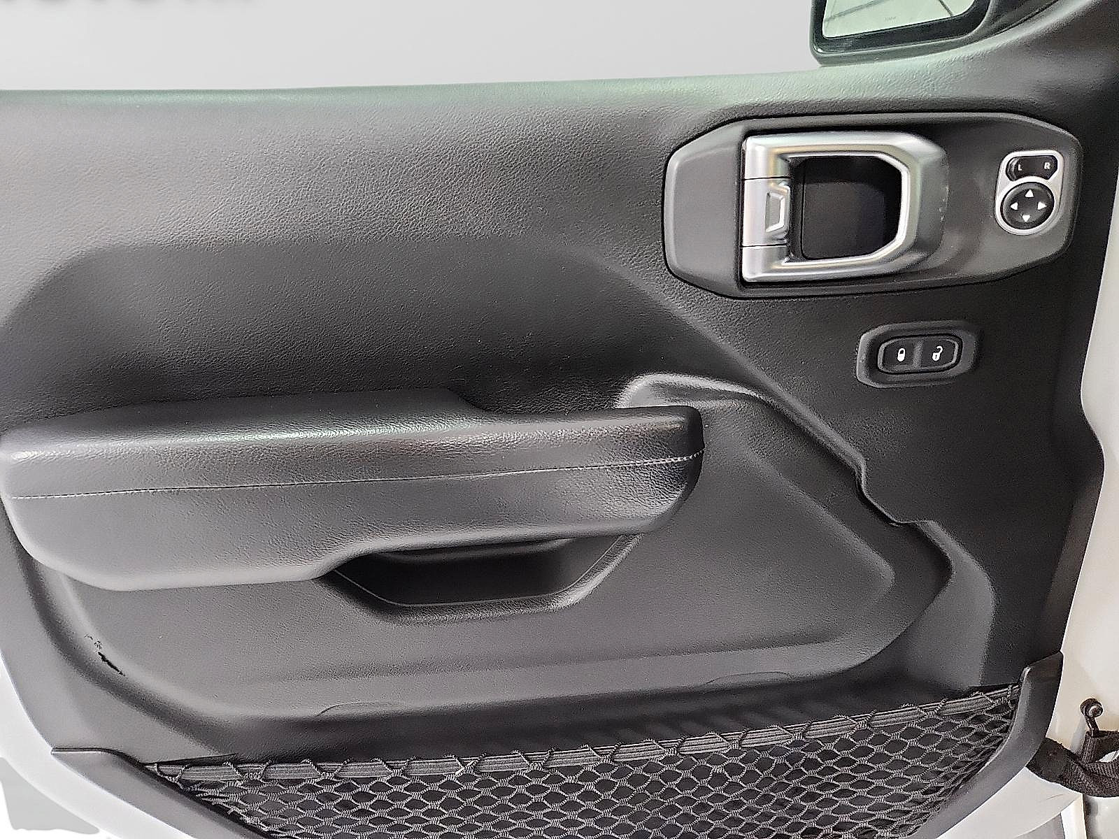 Used 2019 Jeep Wrangler Sport image 10