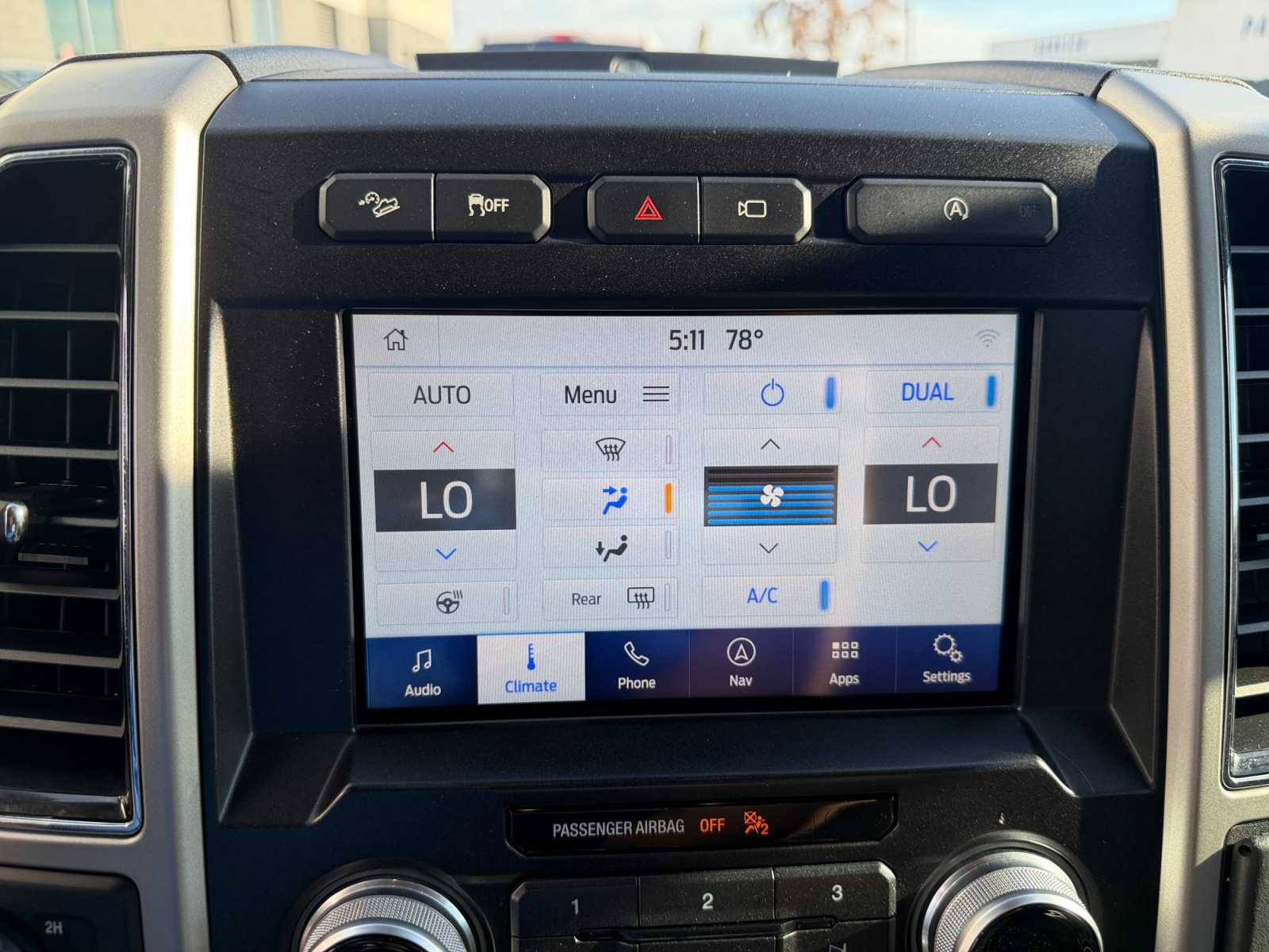 Used 2019 Ford F150 Lariat w/ Equipment Group 502A Luxury AWD/4WD image 25