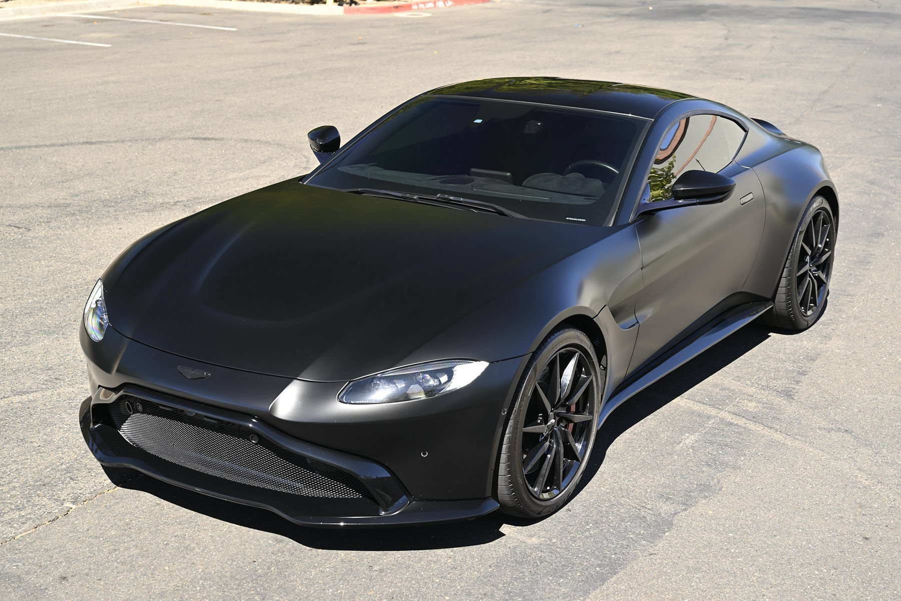 Used 2020 Aston Martin V8 Vantage Coupe RWD image 4