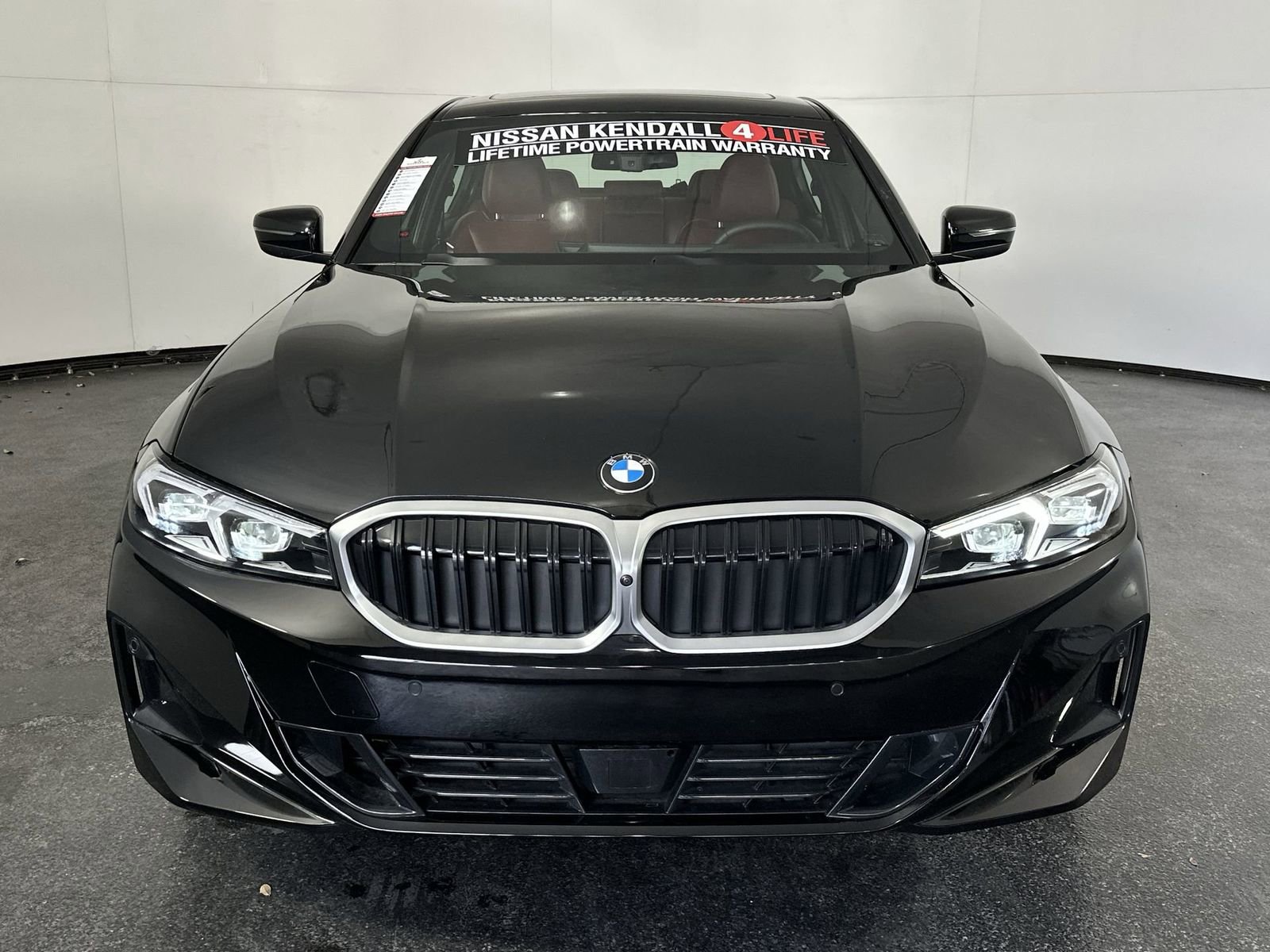 Used 2025 BMW 330i Sedan w/ Premium Package image 3