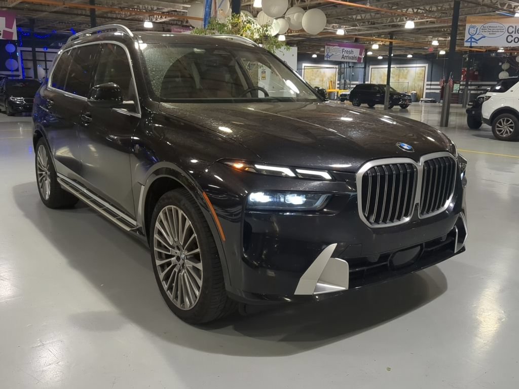 Certified 2024 BMW X7 xDrive40i w/ Premium Package AWD/4WD image 5