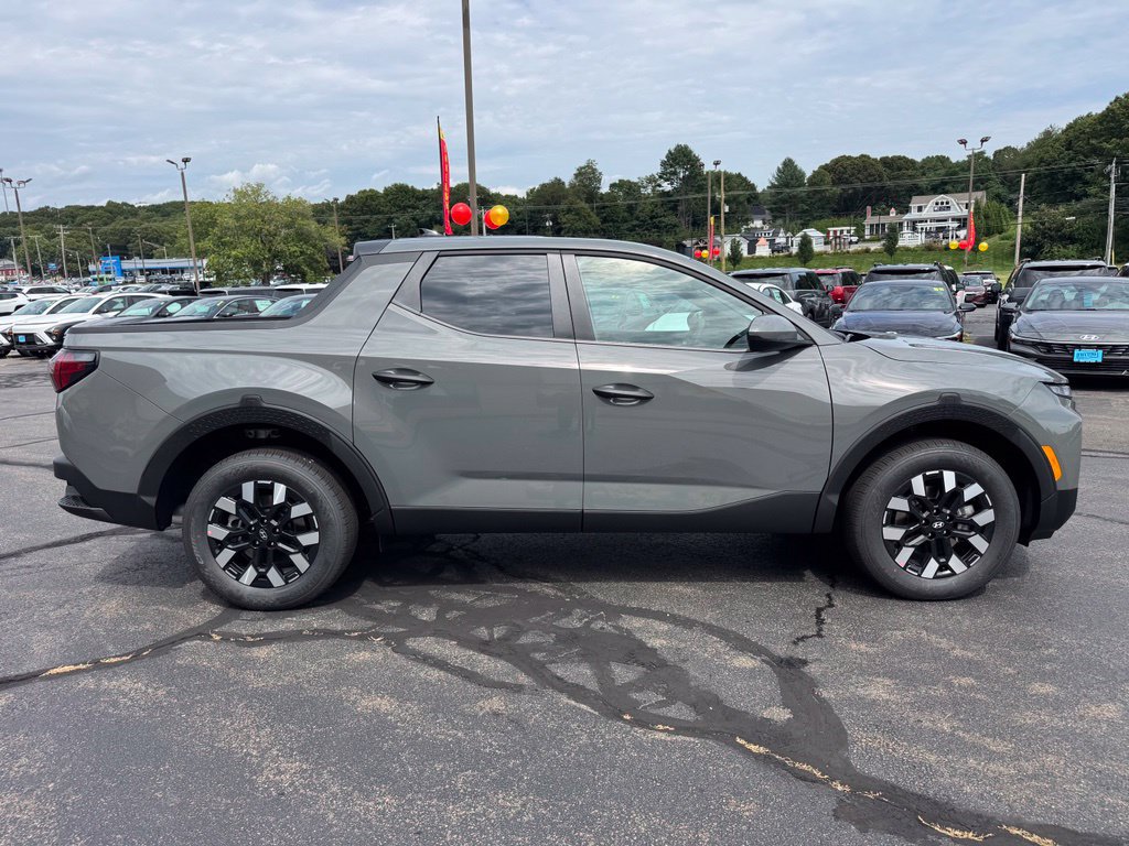 New 2027 Hyundai Santa Cruz SE AWD/4WD image 4