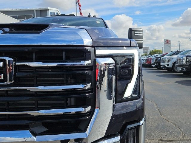 New 2026 GMC Sierra 2500 SLE w/ Preferred Package image 14