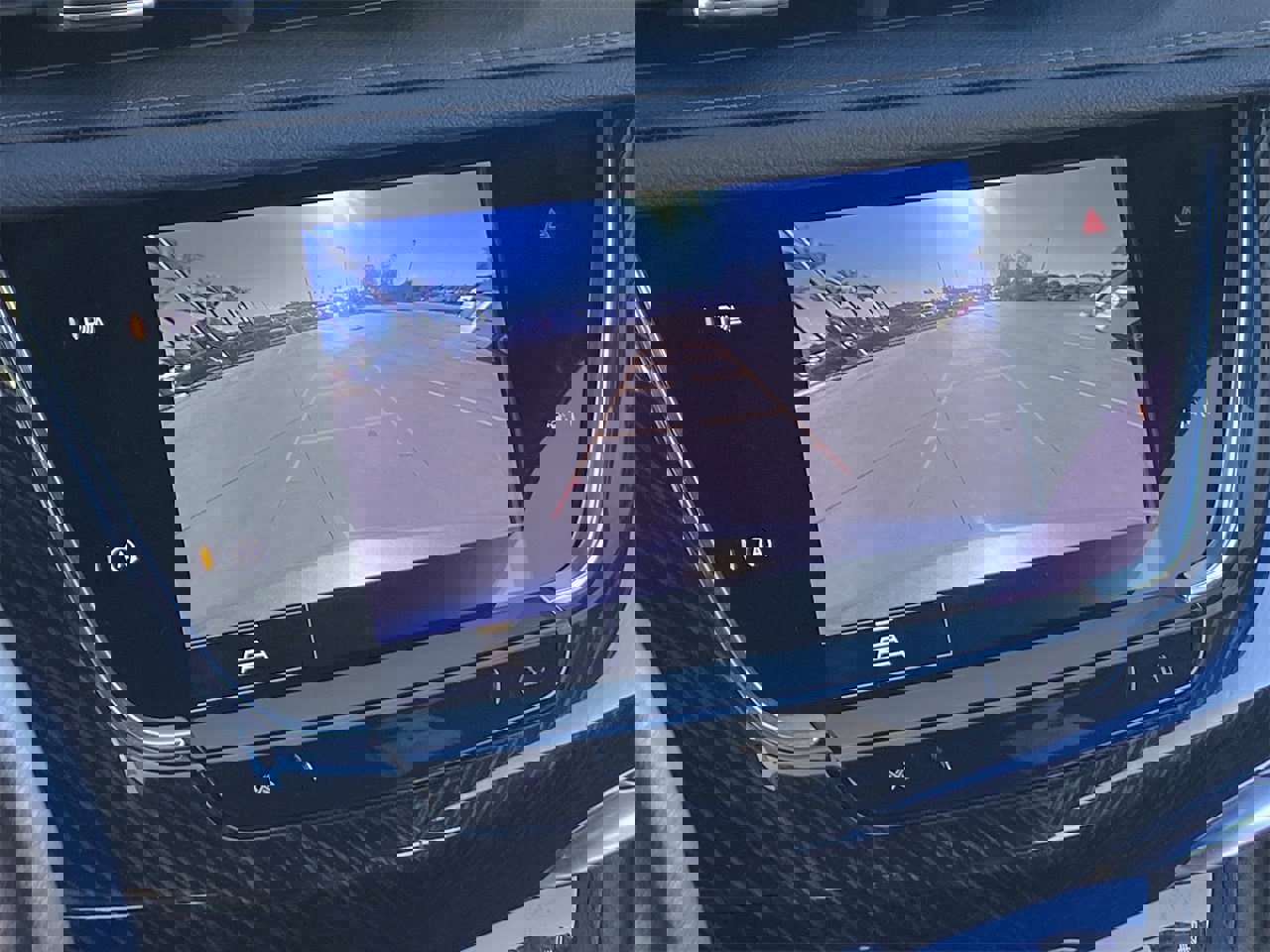 Certified 2025 Cadillac XT6 Premium Luxury image 29