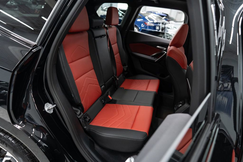 Used 2024 BMW X1 w/ M Sport Line w/ Premium Package image 12