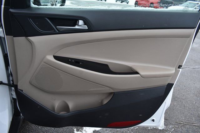 Used 2017 Hyundai Tucson SE image 35