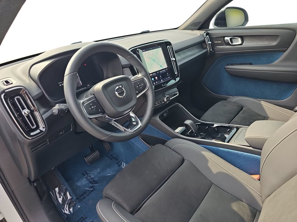 Used 2023 Volvo C40 P8 Recharge Ultimate w/ Protection Package Premier AWD/4WD image 16