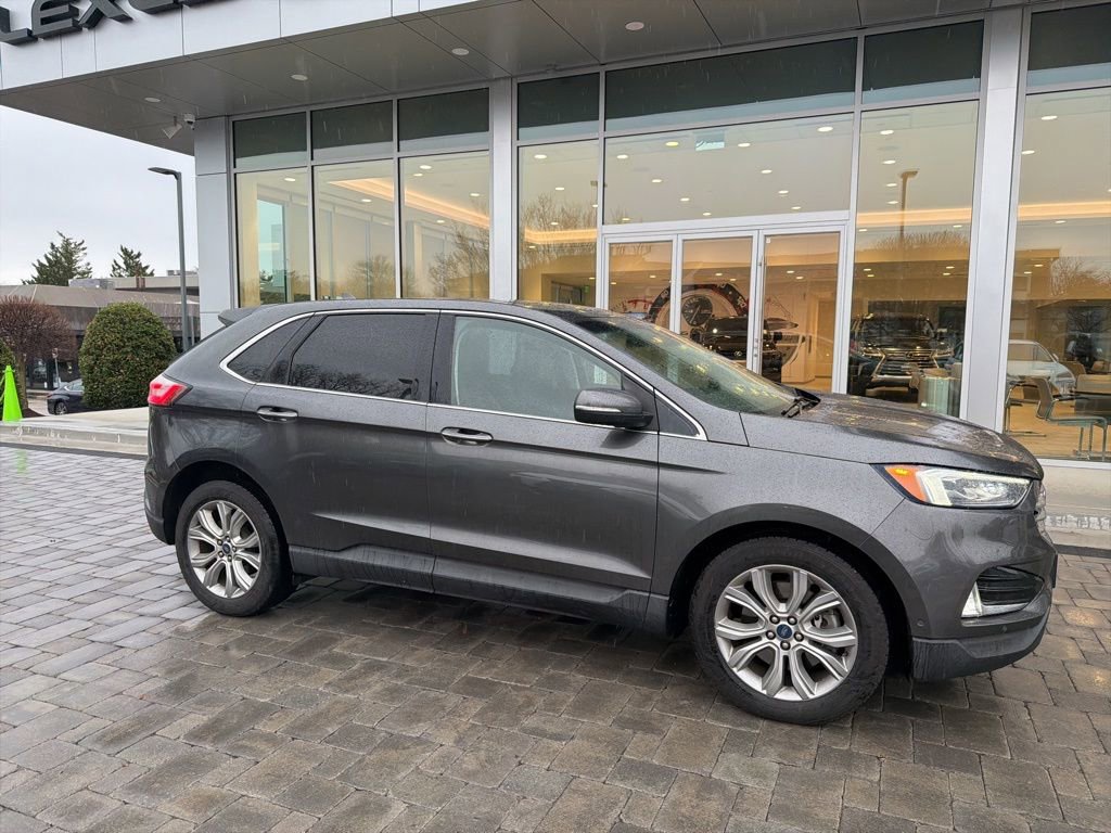 Used 2019 Ford Edge Titanium w/ Equipment Group 301A image 6