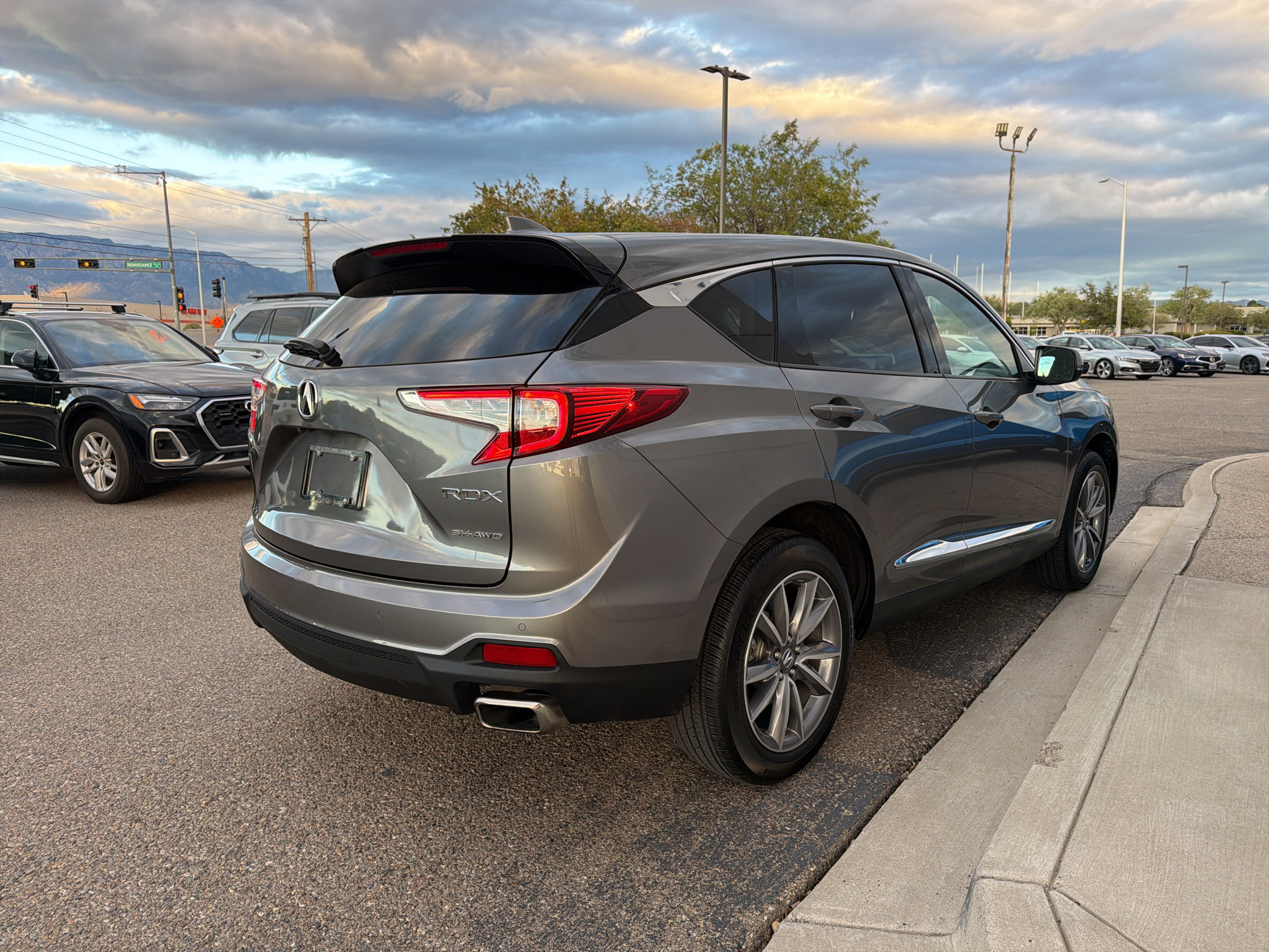 Certified 2024 Acura RDX w/ Technology Package AWD/4WD image 6