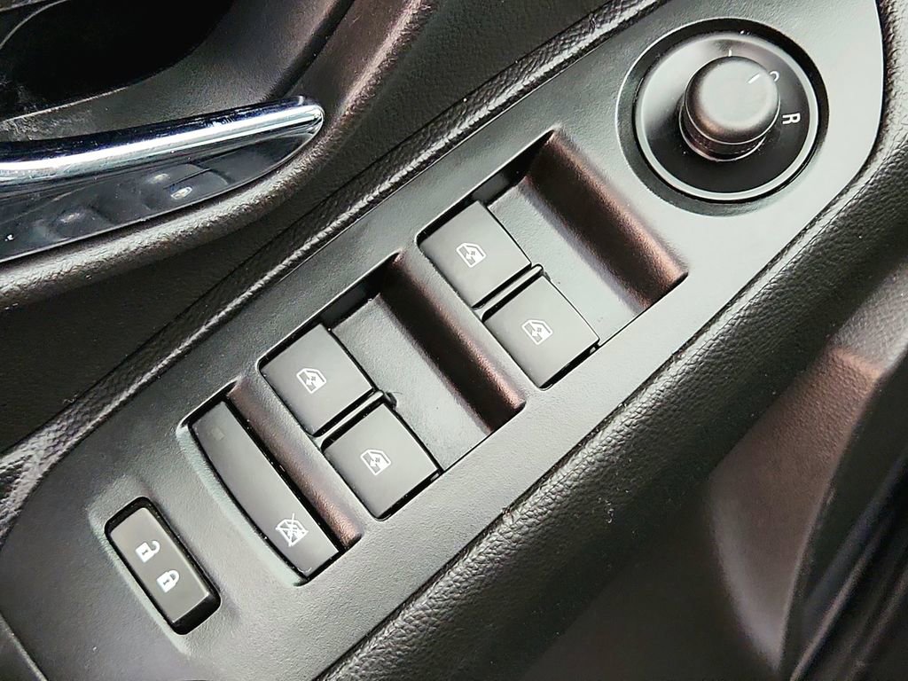 Used 2020 Chevrolet Trax LS image 19