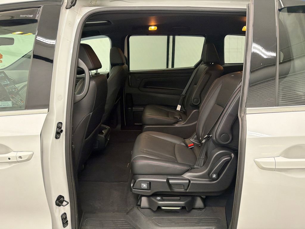 Used 2023 Honda Odyssey Sport image 23