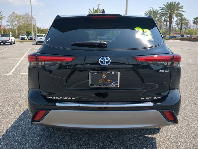 Used 2023 Toyota Highlander Platinum image 5
