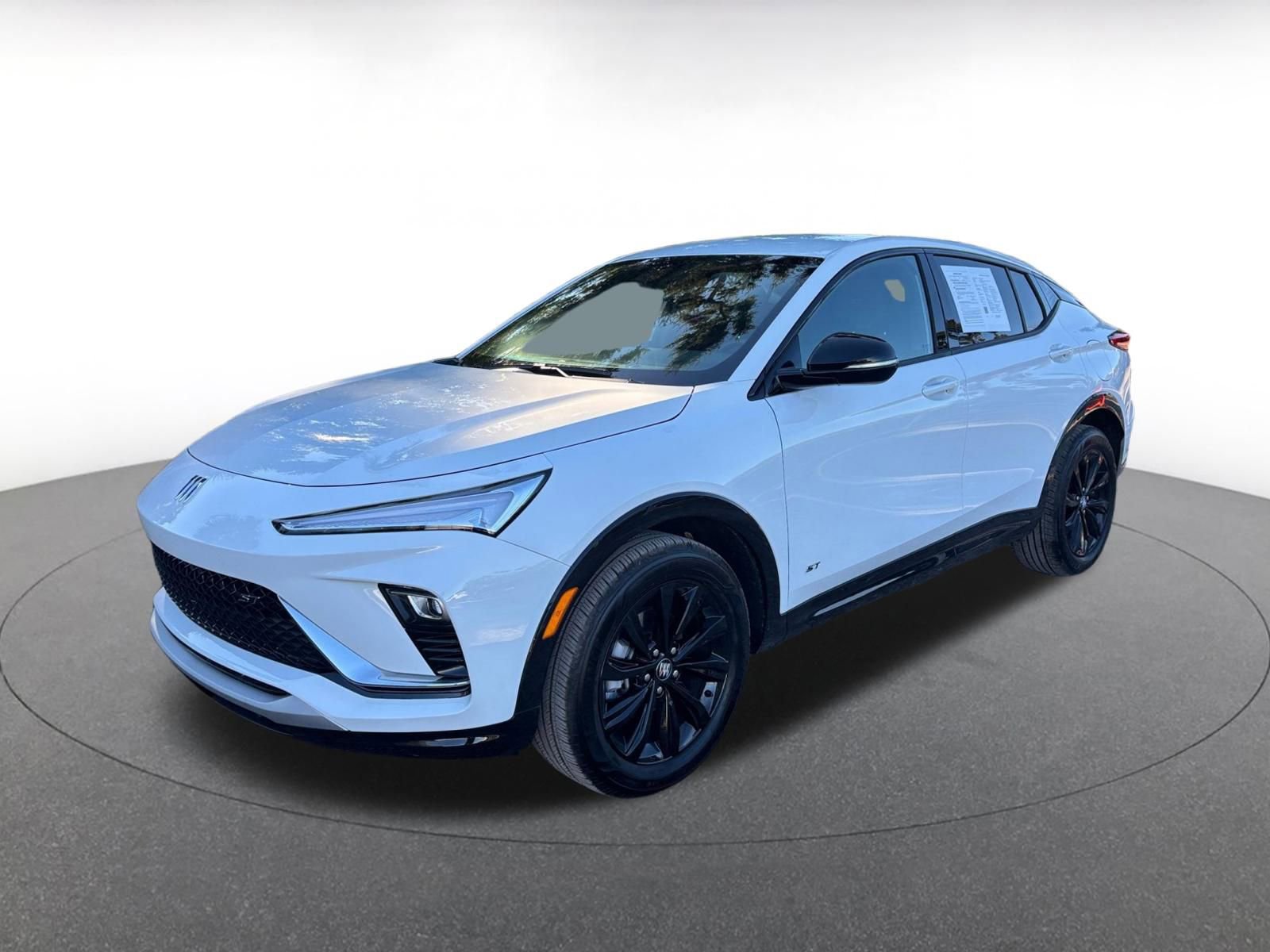 Used 2025 Buick Envista Sport Touring image 4