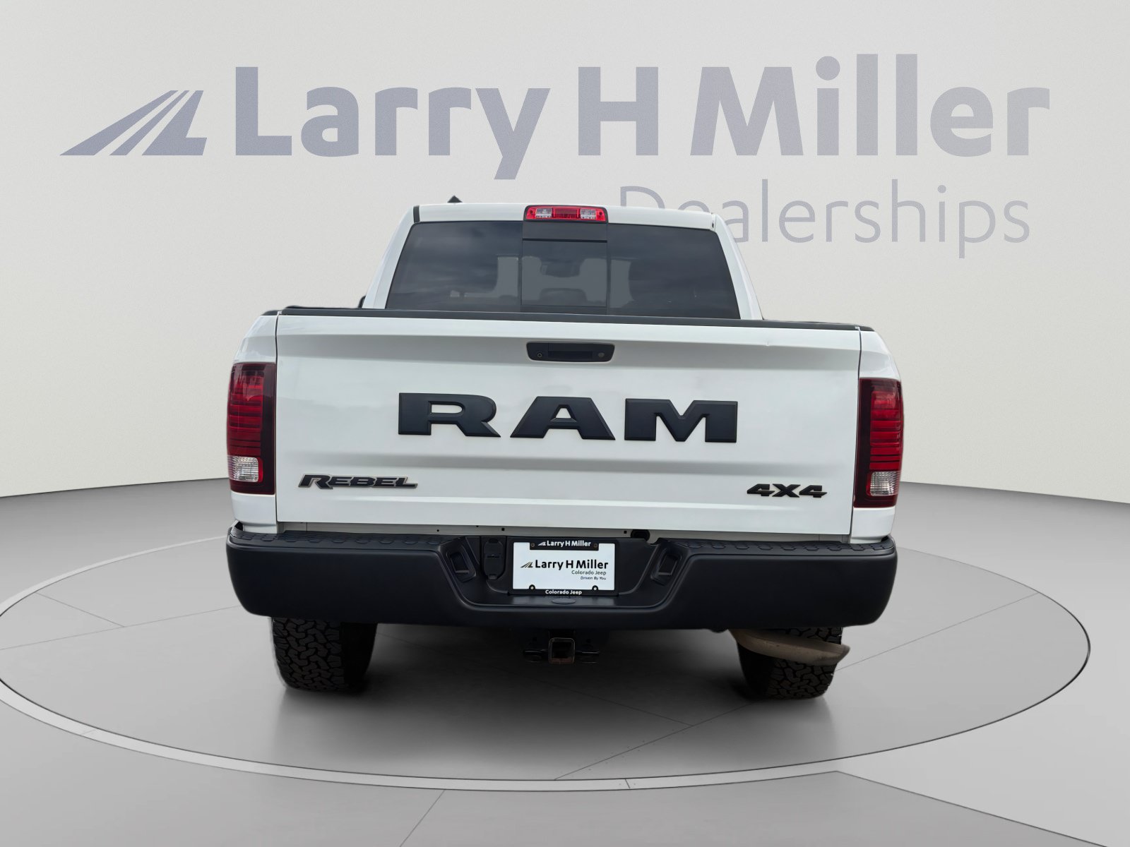 Used 2016 RAM 1500 Rebel w/ Luxury Group AWD/4WD image 4