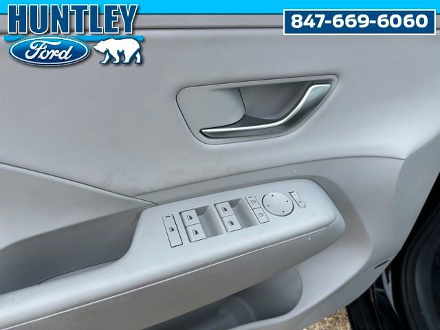 Used 2025 Hyundai Kona Limited image 19