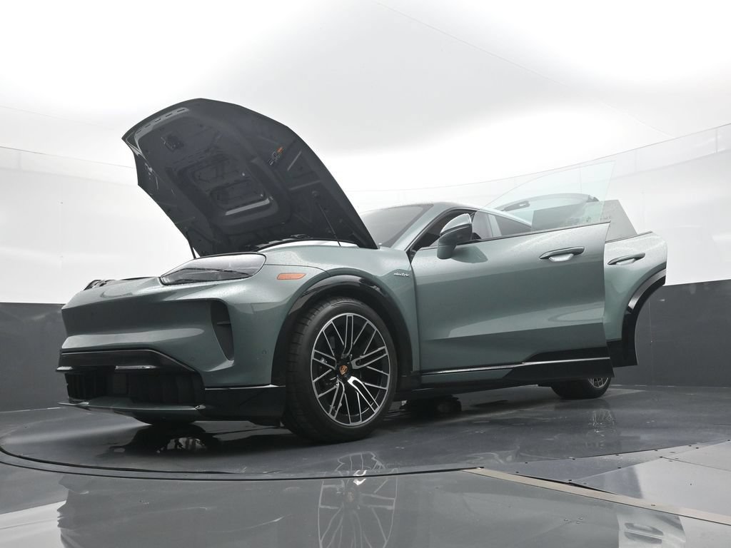 New 2026 Porsche Cayenne Electric AWD/4WD image 30