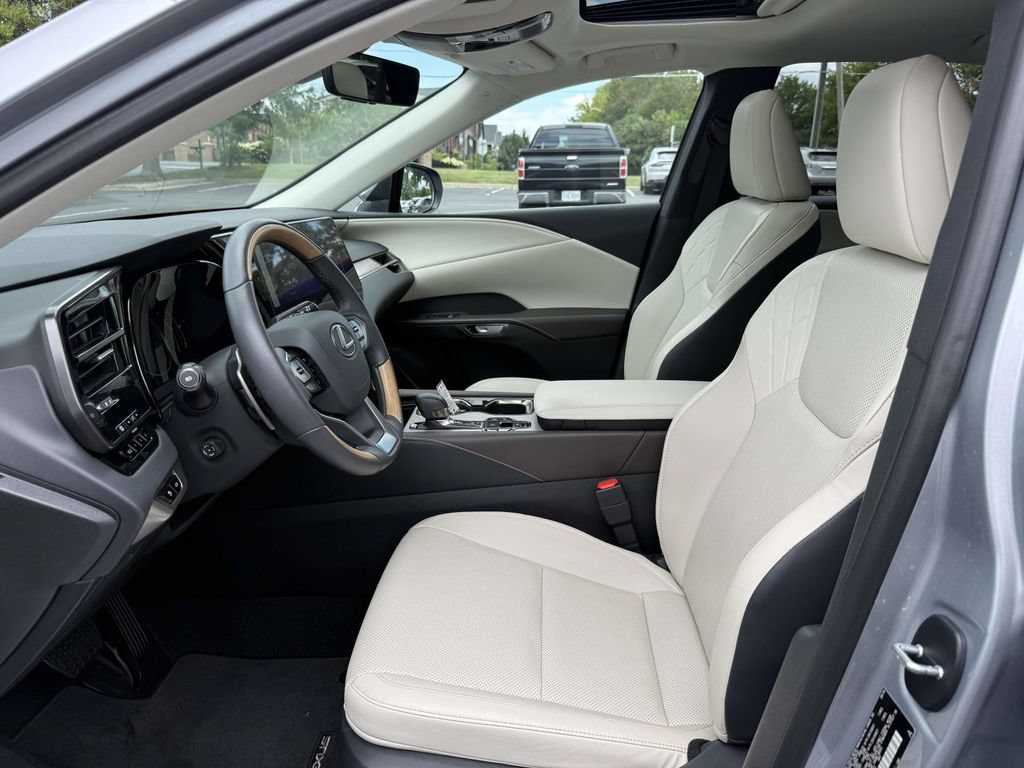Used 2024 Lexus RX 350 Premium w/ Cold Area Package AWD/4WD image 13