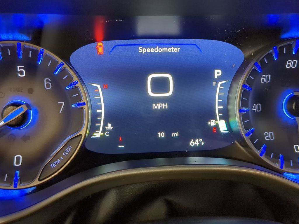 New 2026 Chrysler Pacifica Select FWD image 13