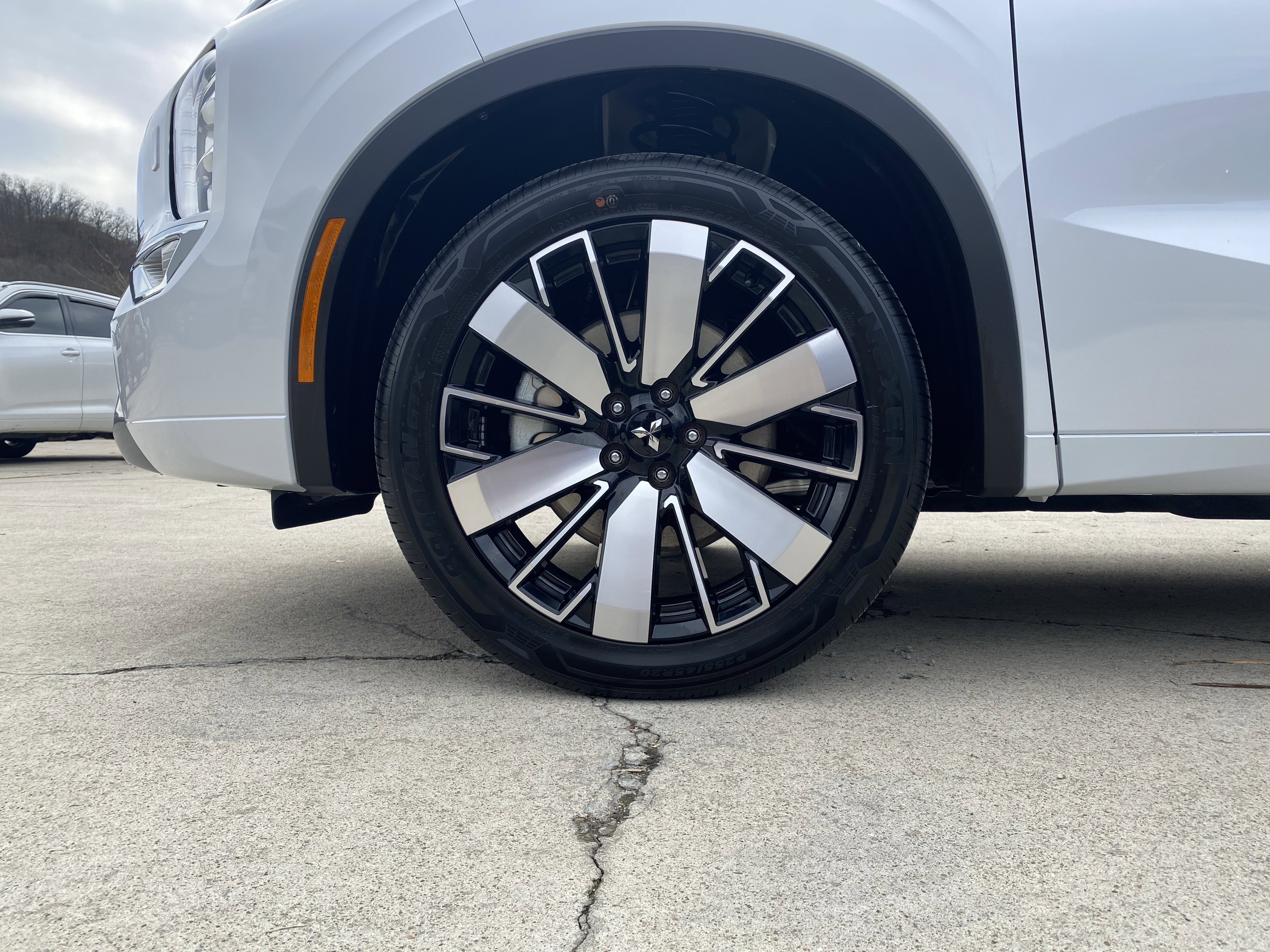 New 2026 Mitsubishi Outlander SEL image 42