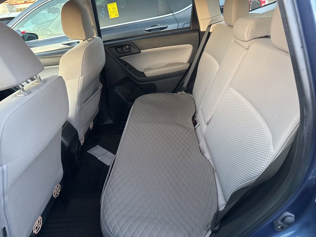 Used 2017 Subaru Forester 2.5i Premium image 10