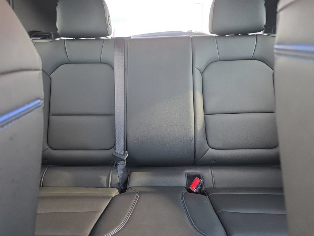 Used 2025 Buick Envista Sport Touring w/ Convenience I Package FWD image 18