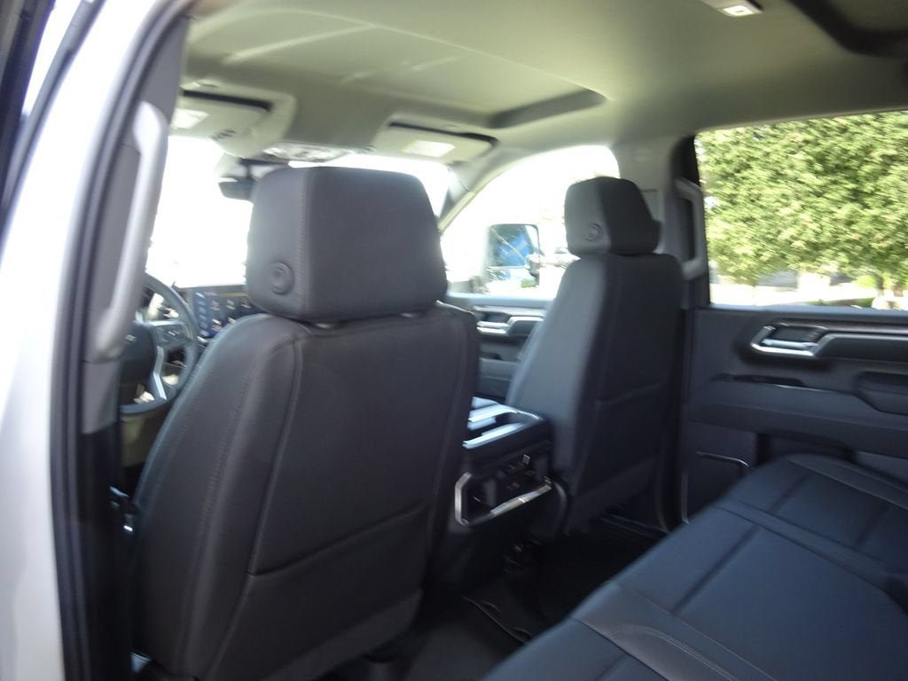 New 2026 Chevrolet Silverado 2500 LTZ w/ LTZ Premium Package AWD/4WD image 19