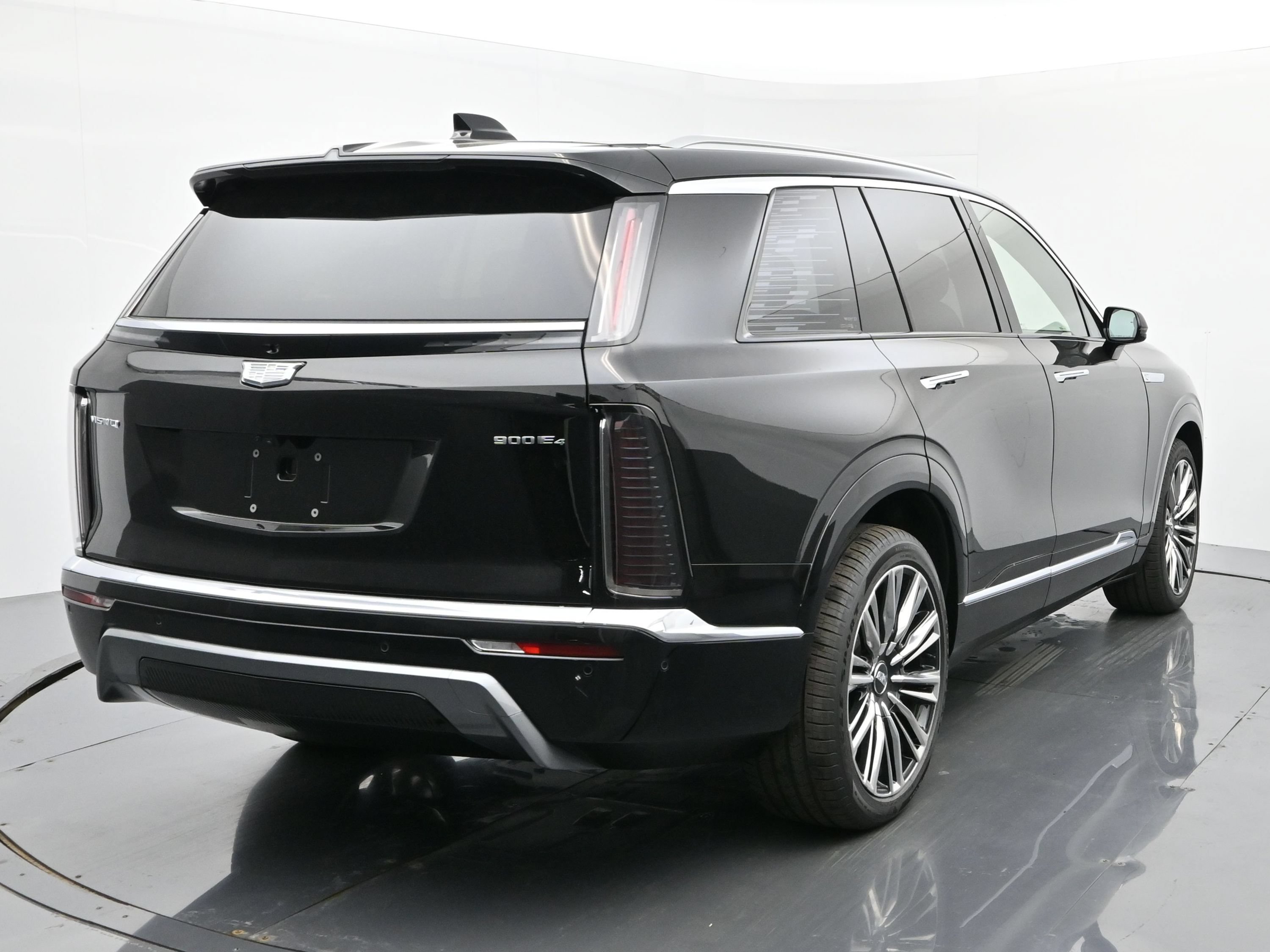 New 2026 Cadillac Vistiq Premium Luxury w/ LPO, Floor Liner Package AWD/4WD image 5