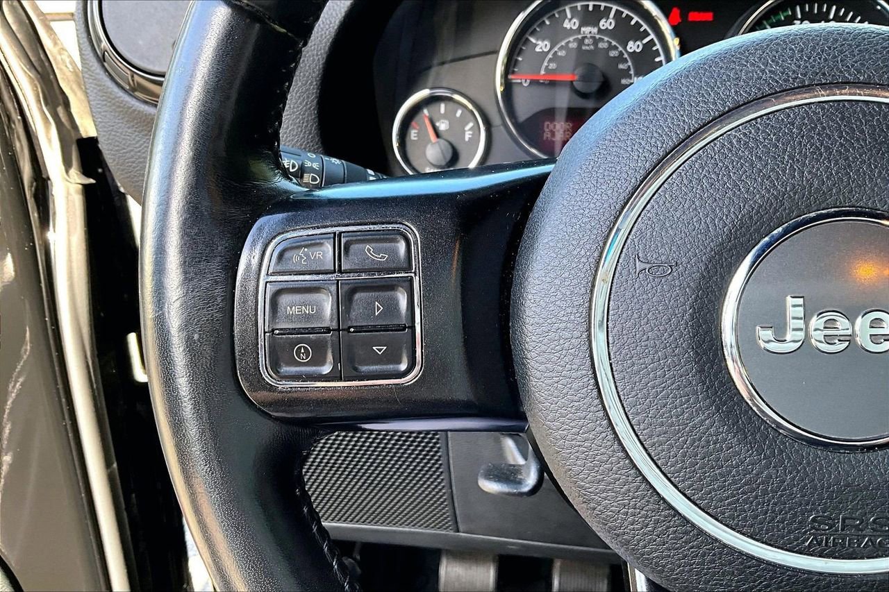 Certified 2017 Jeep Wrangler Rubicon image 25