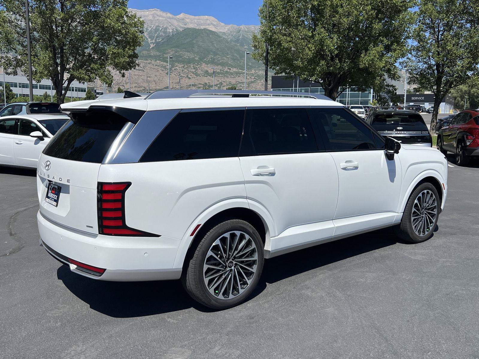 Certified 2026 Hyundai Palisade Calligraphy AWD/4WD image 7