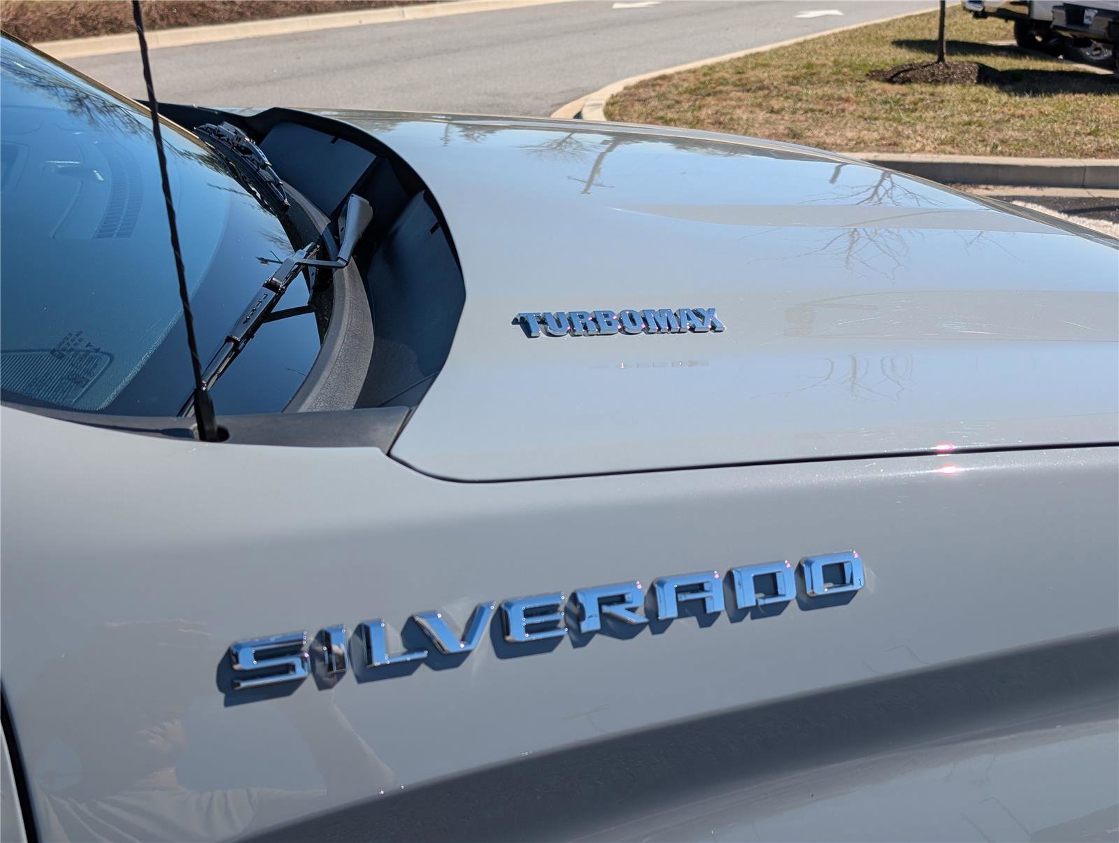 Used 2024 Chevrolet Silverado 1500 Custom image 9