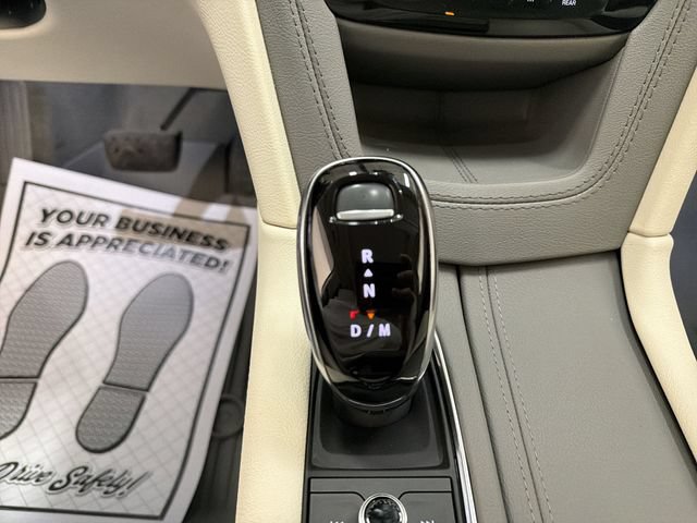 Certified 2024 Cadillac XT6 Premium Luxury w/ LPO, Floor Liner Package AWD/4WD image 20