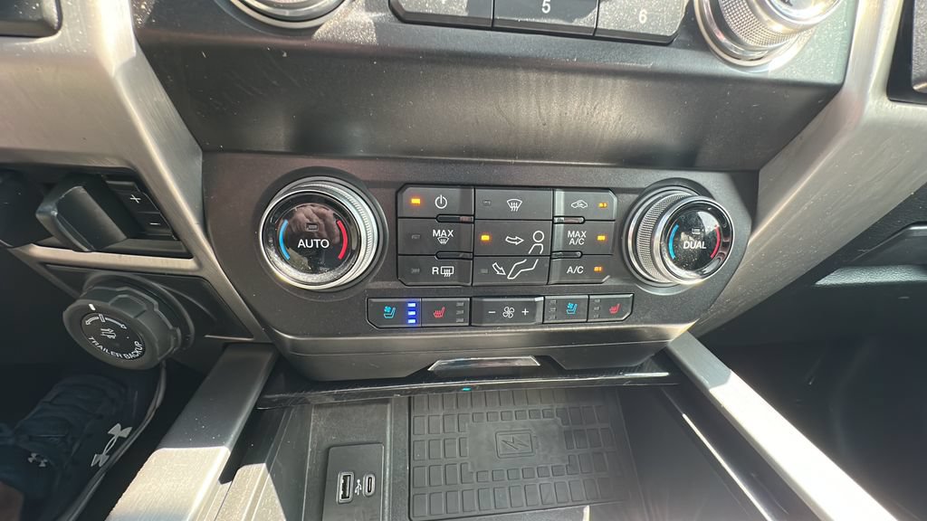 Used 2021 Ford F450 Platinum w/ FX4 Off-Road Package AWD/4WD image 23
