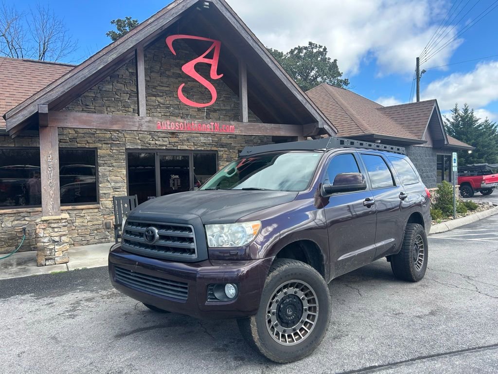 Used 2016 Toyota Sequoia SR5 image 1